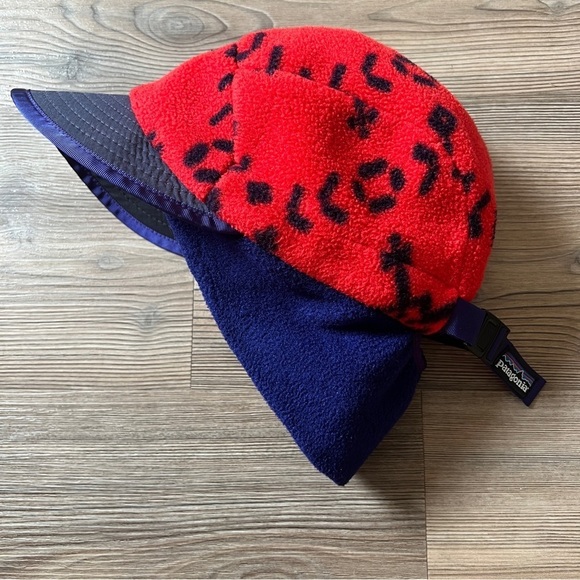 Patagonia Vintage 1994 Synchilla Duckbill Cap Medium Sno: French Red